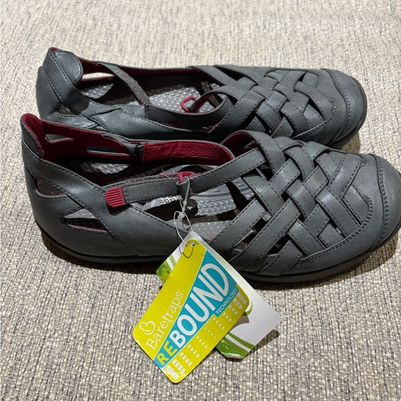 BareTraps Women's Dark Gray sandals - Picture 1 of 4